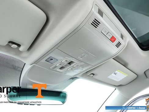 Used 2023 Volkswagen Taos SE w/ Panoramic Sunroof Package FWD image 63