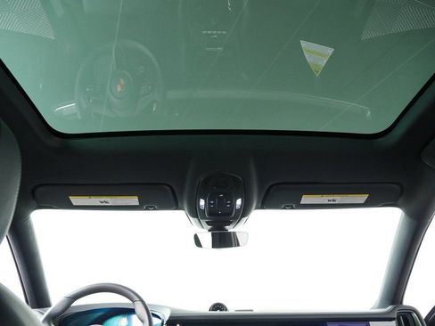 New 2026 Porsche Cayenne S image 21