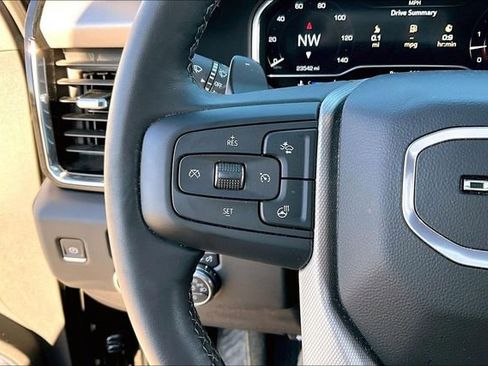 Used 2024 GMC Sierra 1500 Denali w/ Technology Package AWD/4WD image 12