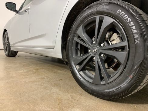 Used 2023 Nissan Sentra SV w/ All-Weather Package image 15