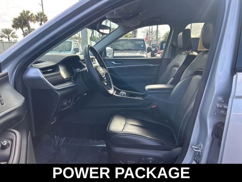 Certified 2022 Jeep Grand Cherokee L Limited image 10