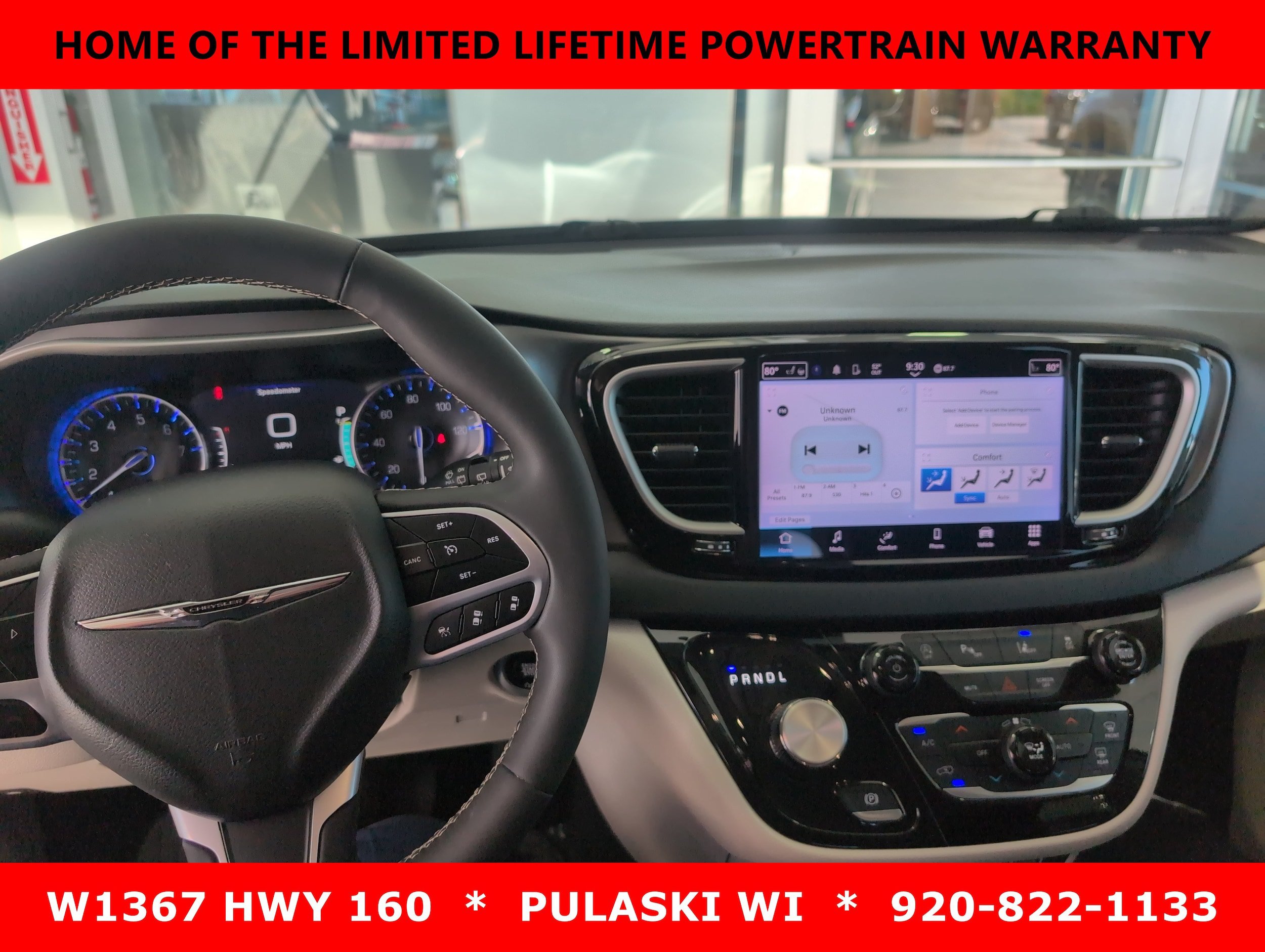 Used 2024 Chrysler Pacifica Touring-L FWD image 9