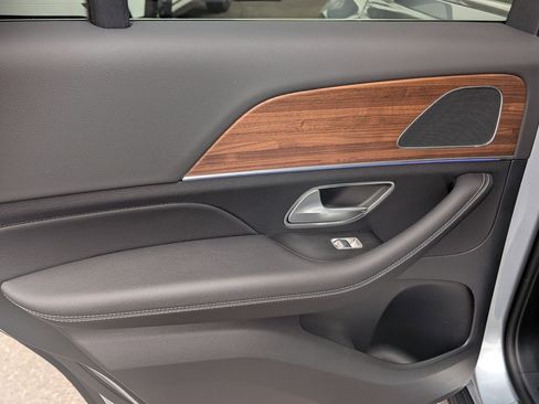 Certified 2025 Mercedes-Benz GLE 450 4MATIC image 27