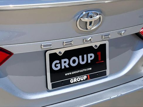Used 2020 Toyota Camry SE FWD image 30