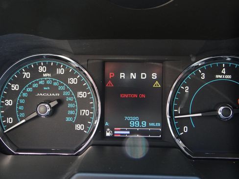 Used 2014 Jaguar XF 3.0 image 14