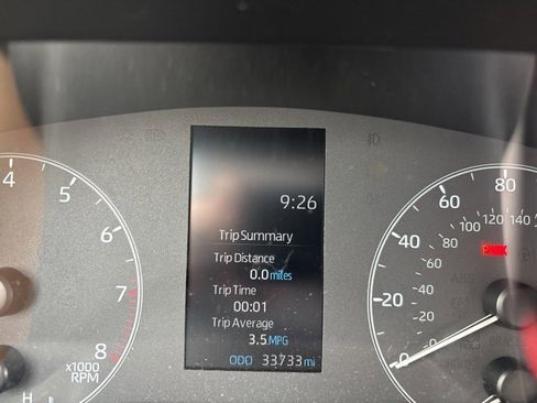 Certified 2024 Toyota Corolla Cross LE image 11