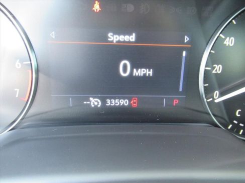 Used 2023 Buick Envision Preferred FWD image 22