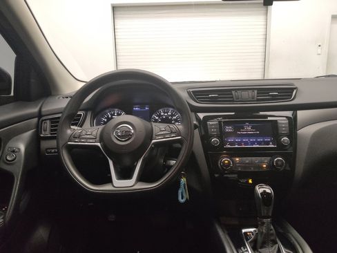 Used 2020 Nissan Rogue Sport S w/ Appearance Package FWD image 22