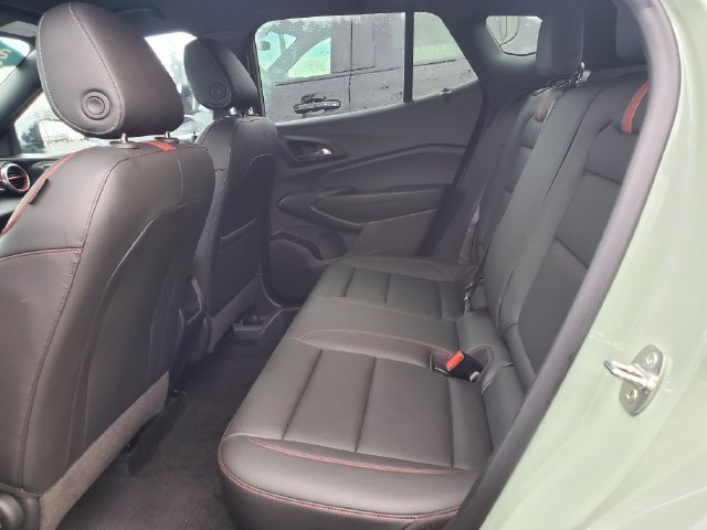 Certified 2024 Chevrolet Trax RS w/ Driver Confidence Package FWD image 11