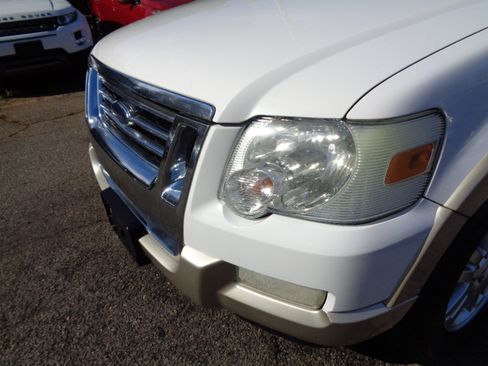 Used 2007 Ford Explorer Eddie Bauer image 9