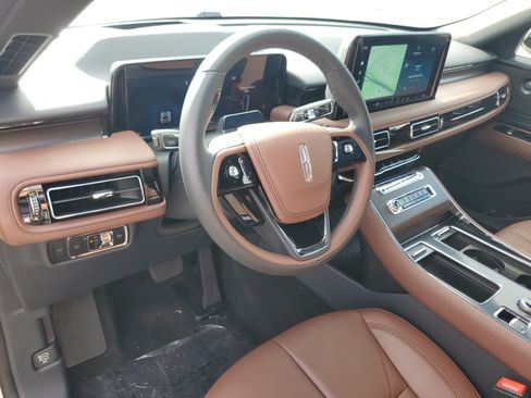 New 2026 Lincoln Aviator Reserve w/ Jet Appearance Package AWD/4WD image 12