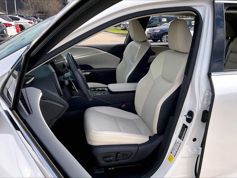 Certified 2024 Lexus RX 350 w/ Technology Package image 7