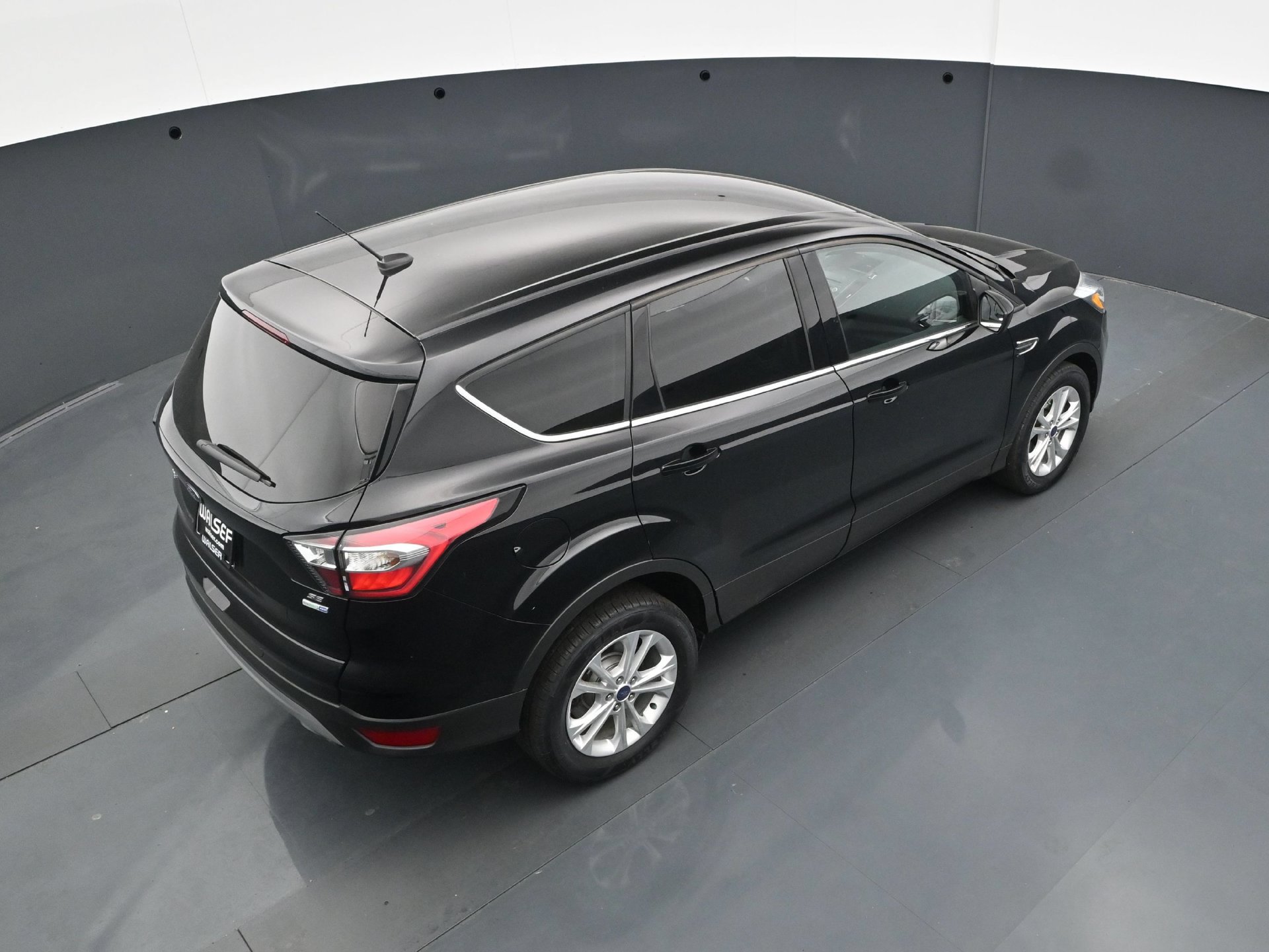 Used 2017 Ford Escape SE AWD/4WD image 38