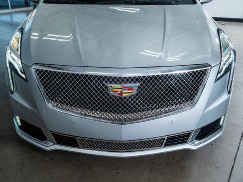 Used 2018 Cadillac XTS Luxury image 15
