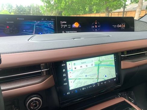 New 2026 Lincoln Navigator L Reserve AWD/4WD image 22