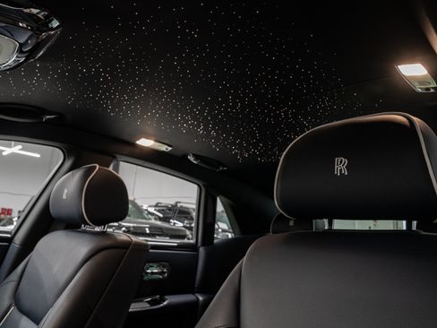 Used 2020 Rolls-Royce Ghost RWD image 17