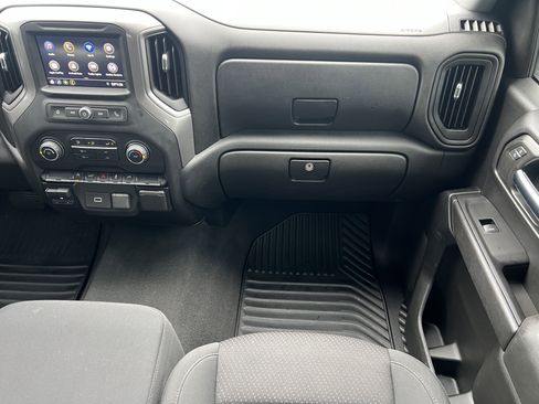 Used 2020 Chevrolet Silverado 1500 Custom w/ Custom 2.7L Value Package image 33