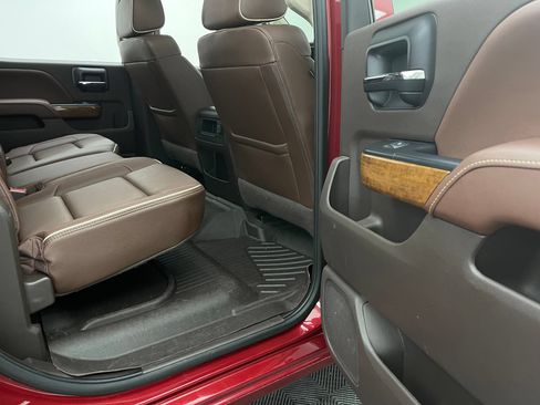 Used 2019 Chevrolet Silverado 2500 High Country w/ Duramax Plus Package AWD/4WD image 37