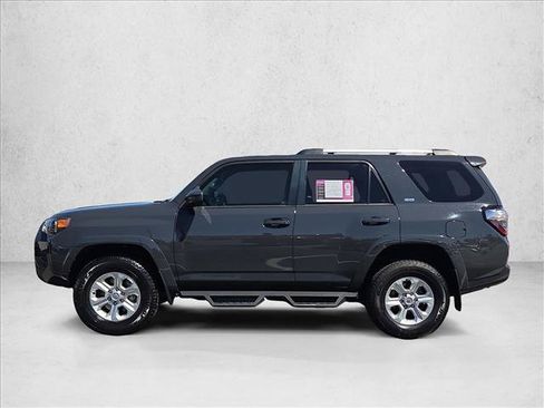 Used 2024 Toyota 4Runner SR5 AWD/4WD image 9