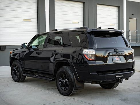 Used 2021 Toyota 4Runner SR5 Premium image 7