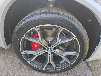 New 2026 BMW X5 xDrive40i w/ Executive Package