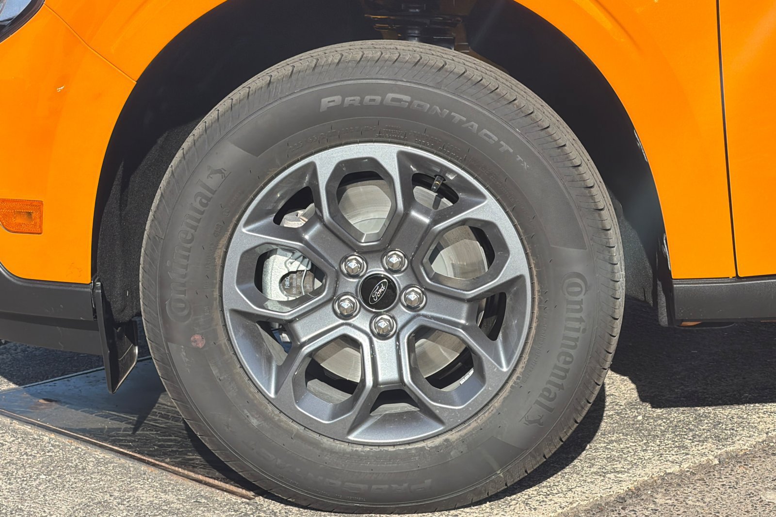 New 2026 Ford Maverick XLT w/ XLT Luxury Package FWD image 24