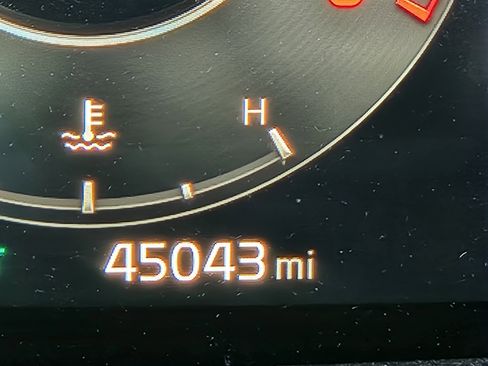 Used 2023 Kia Sorento SX Prestige image 21