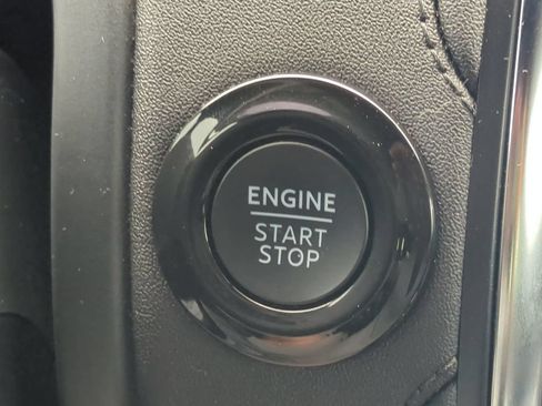 Used 2025 Ford Expedition Tremor AWD/4WD image 32