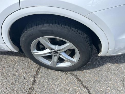 Used 2021 Audi Q5 2.0T Premium w/ Convenience Package image 13