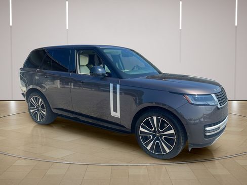 Used 2025 Land Rover Range Rover Autobiography AWD/4WD image 9