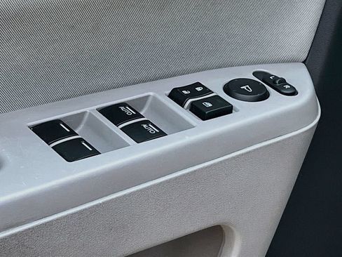 Used 2015 Honda Pilot LX image 17