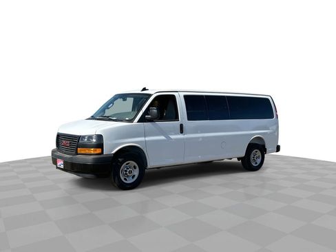 New 2025 GMC Savana 3500 LS image 4