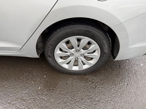 Used 2020 Hyundai Accent SE image 9