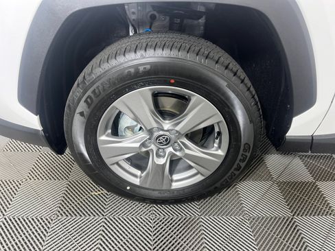 Used 2025 Toyota RAV4 XLE w/ Convenience Package AWD/4WD image 26