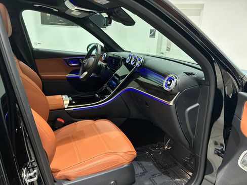 Used 2026 Mercedes-Benz GLC 300 4MATIC image 30