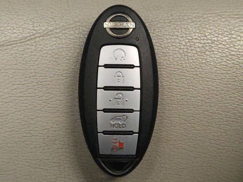 Used 2022 Nissan Rogue SL FWD image 32