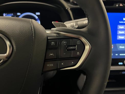 Used 2025 Lexus RZ 450e image 14