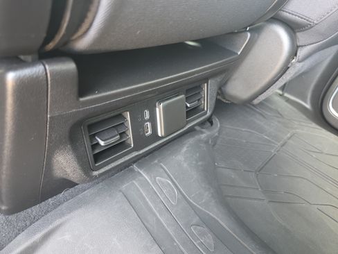 Used 2024 Chevrolet Silverado 1500 LT AWD/4WD image 32
