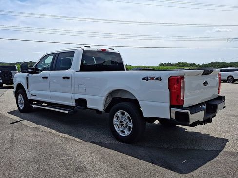 Used 2025 Ford F250 XLT AWD/4WD image 4