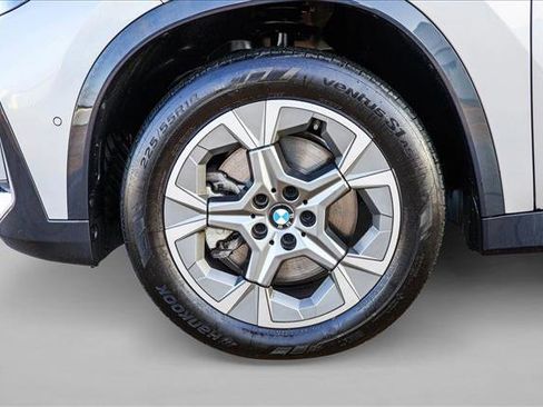 Used 2025 BMW X1 xDrive28i image 9