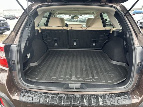 Used 2019 Subaru Outback 3.6R Limited w/ Popular Package #2 image 27