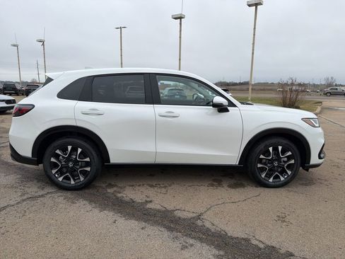 New 2026 Honda HR-V EX-L image 4