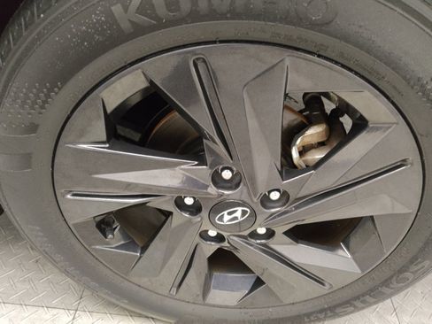 Used 2021 Hyundai Elantra SEL w/ Cargo Package image 31