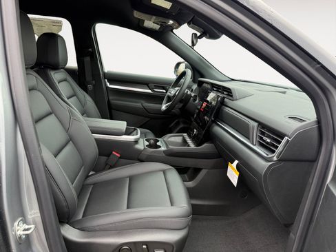 New 2026 GMC Terrain Elevation w/ Elevation Premium Package image 19