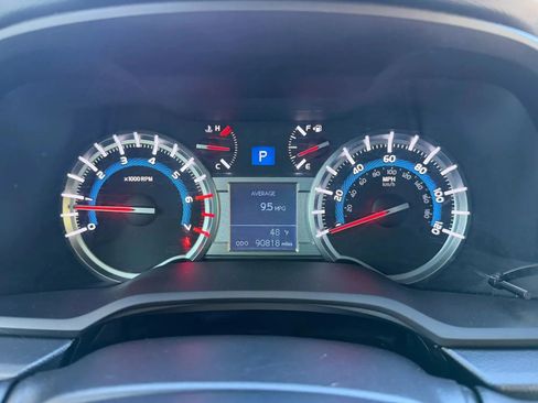 Used 2016 Toyota 4Runner SR5 image 23