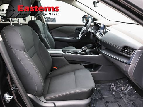 Used 2023 Nissan Rogue S AWD/4WD image 24
