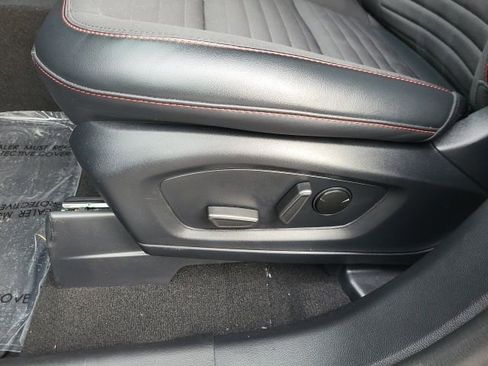 Certified 2025 Ford Explorer ST-Line image 14