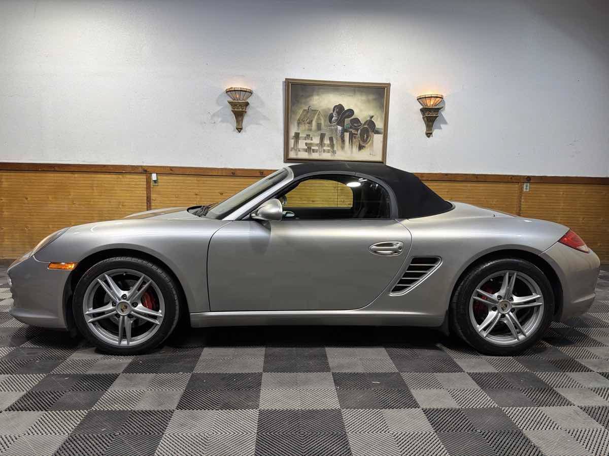 Used 2011 Porsche Boxster S RWD image 4