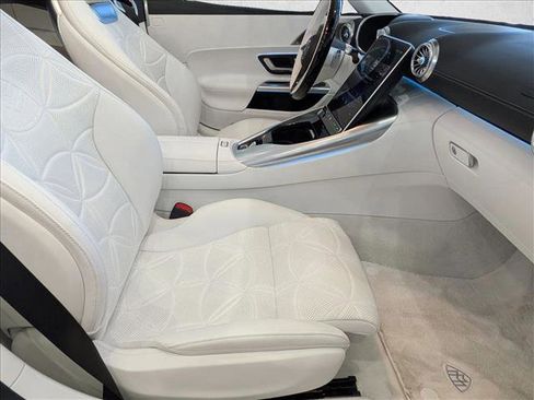 Used 2026 Mercedes-Benz Maybach SL 680 image 17