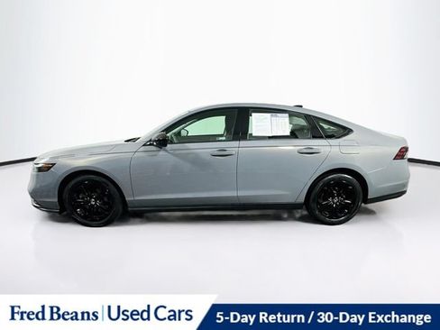 Used 2025 Honda Accord SE image 7